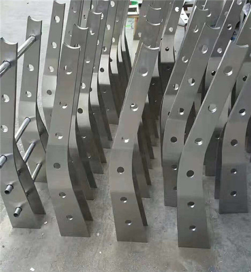 供应批发 桥梁立柱 304不锈钢桥梁立柱