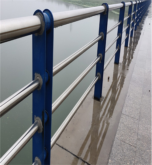 不锈钢复合管护栏景观台防护不锈钢围栏