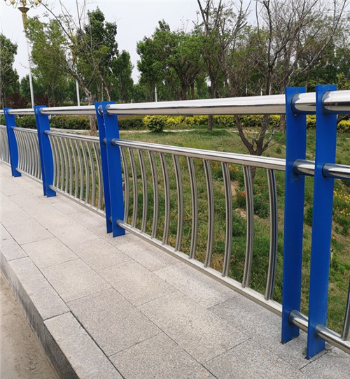定制桥梁防撞护栏 河道景观不锈钢复合管栏杆